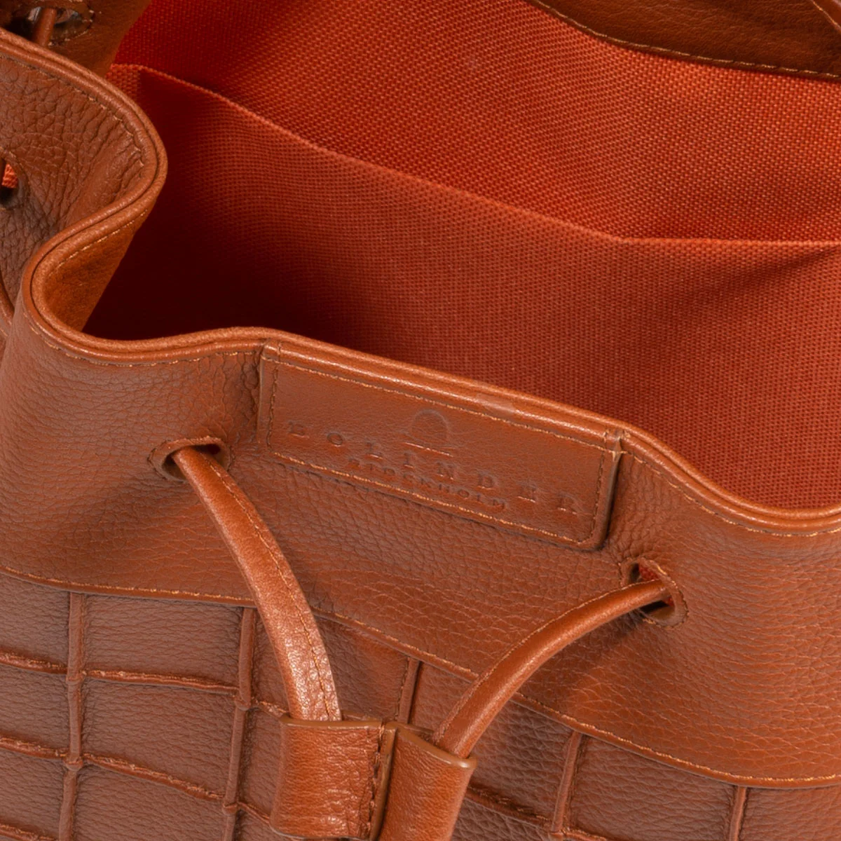 Jet Set Bucket Cognac - Image 4