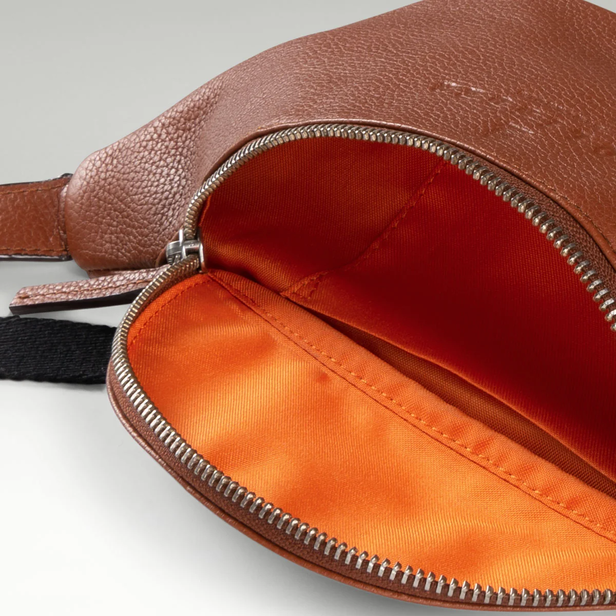 Bum Bag Cognac - Image 4