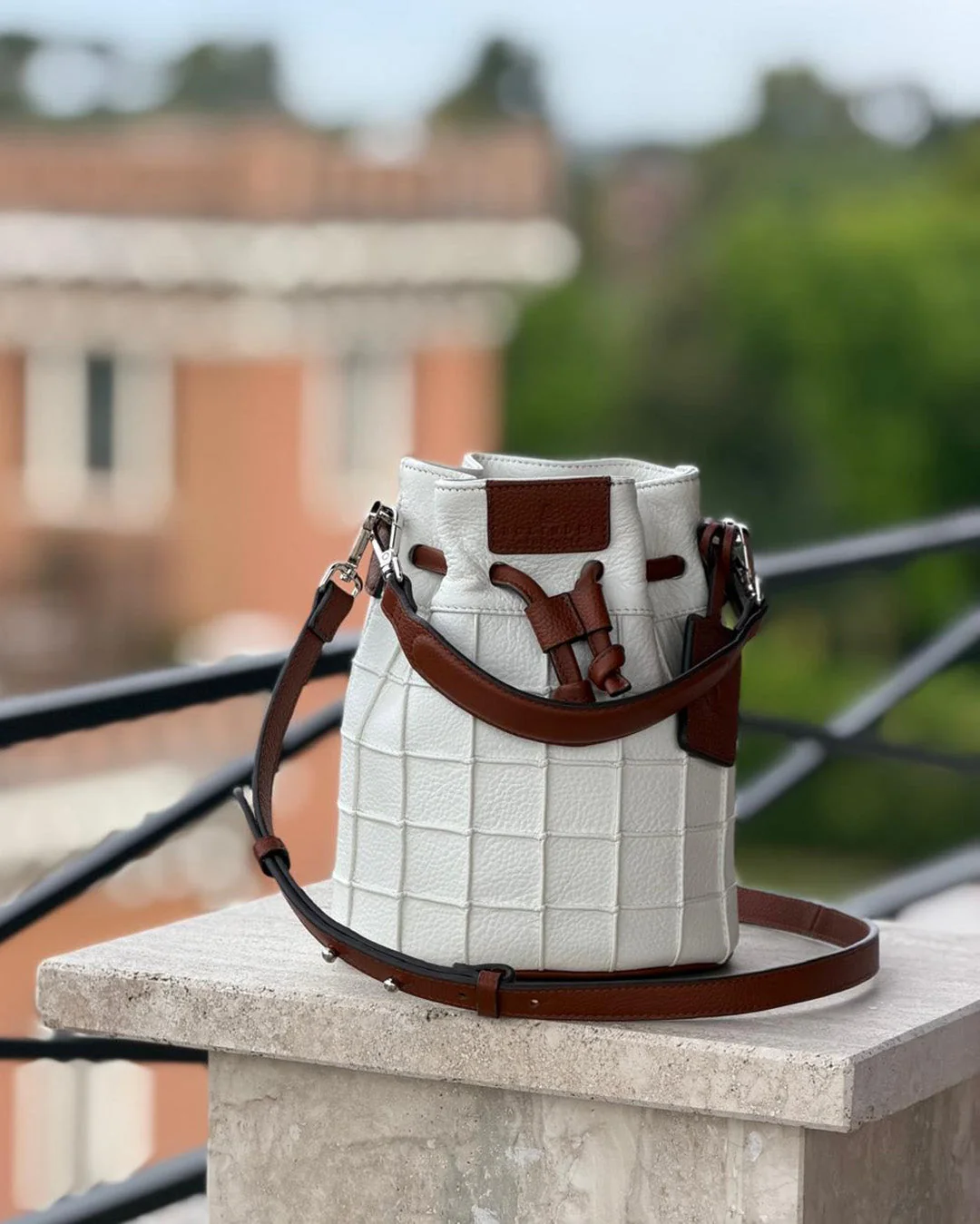 Jet Set Mini Bucket White - Image 7