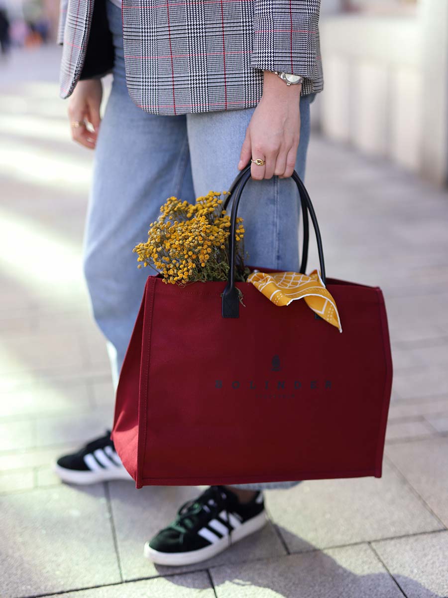 Soho Tote Burgundy - Image 7